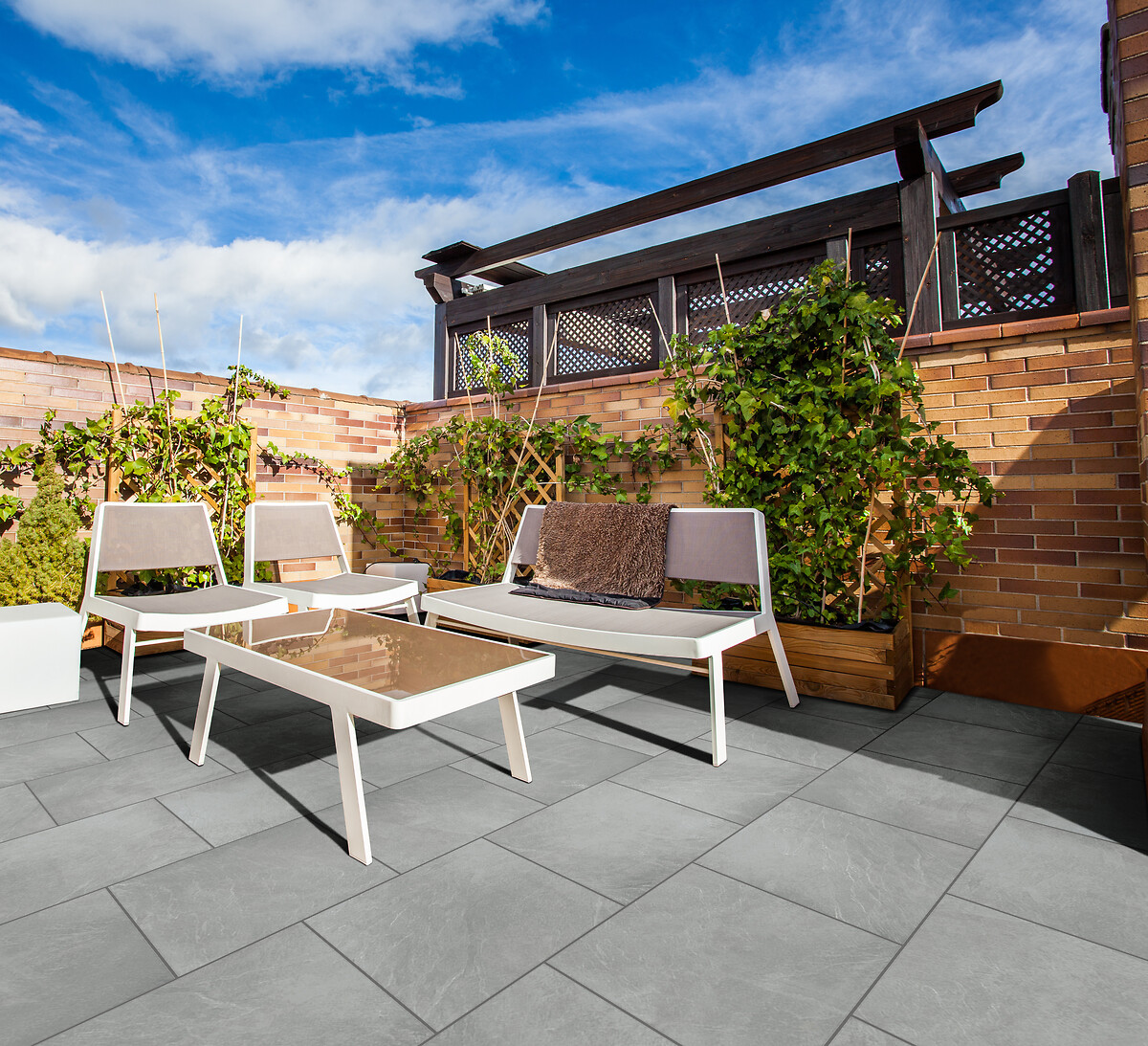 Outdoor Patio Tile Designs